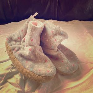 Old Navy Bedroom Shoes size 9/10